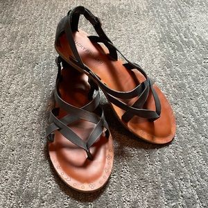 Lucky black sandals